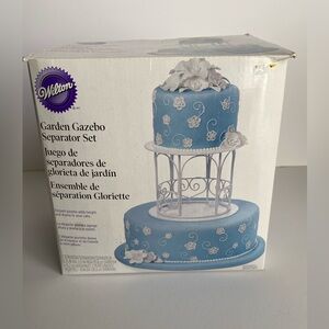 Wilton Garden Gazebo Separator Set with box wedding cake